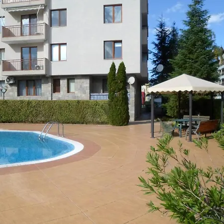 Le Summer Breeze Apartment